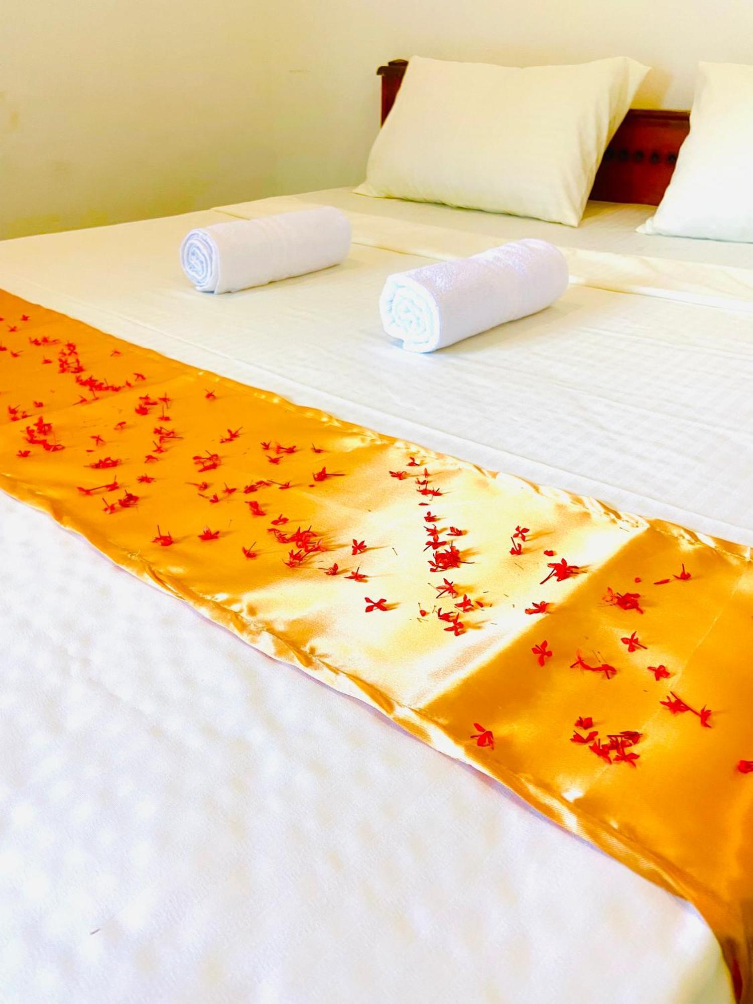 Marina Way Hotel Arugam Bay Luaran gambar