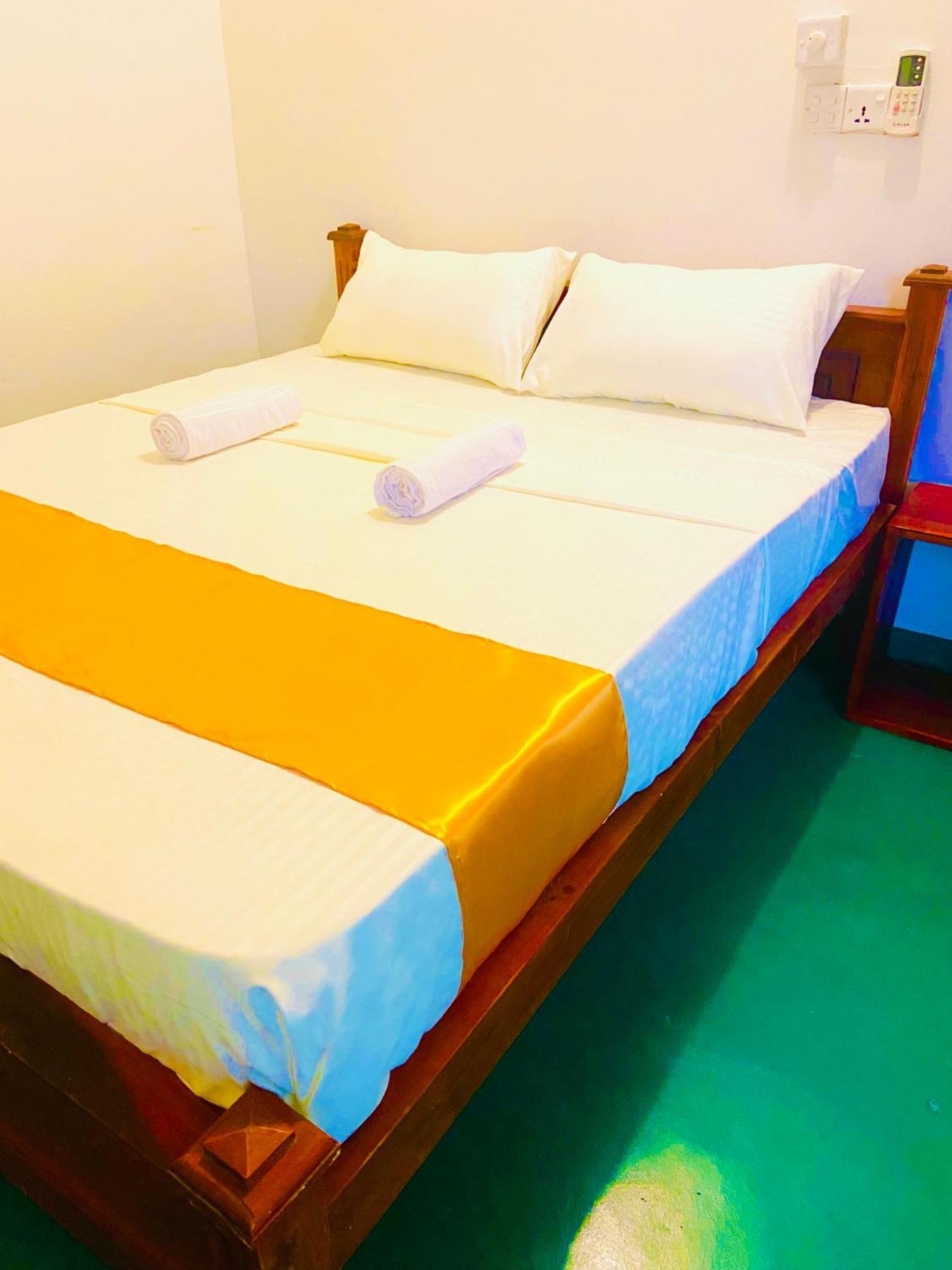 Marina Way Hotel Arugam Bay Luaran gambar